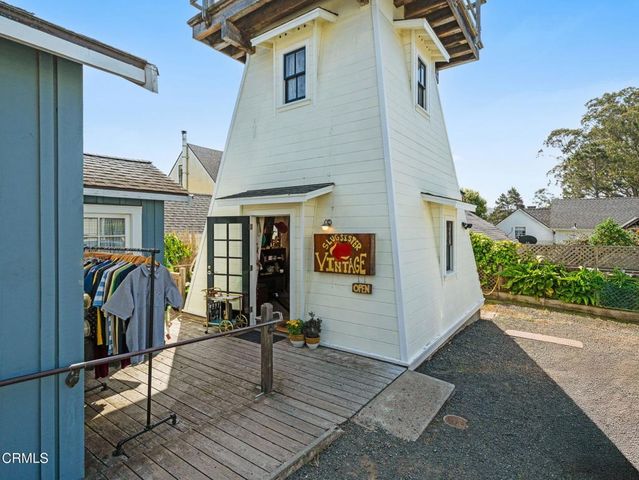 10481 Lansing Street, Mendocino, CA 95460