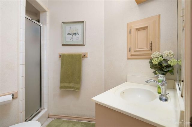 9813 Las Palmas Drive, Mcallen, TX 78504