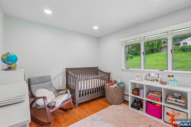 31 Surrey Drive, Wayne, NJ 07470