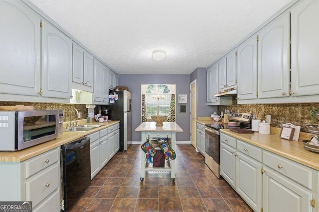 6023 Elm Ridge Court, Gainesville, GA 30507