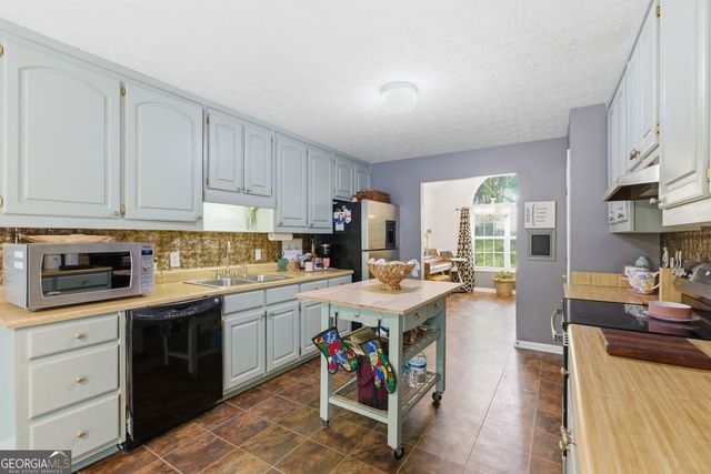 6023 Elm Ridge Court, Gainesville, GA 30507