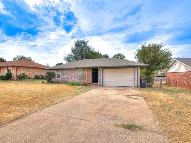 20040 Timberidge Road, Harrah, OK 73045