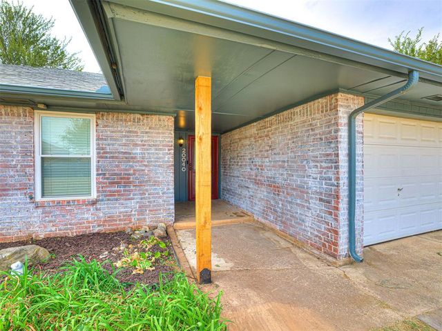 20040 Timberidge Road, Harrah, OK 73045