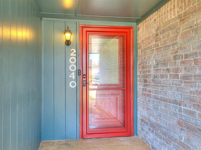 20040 Timberidge Road, Harrah, OK 73045