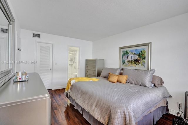 580 Egret Dr 220, Hallandale Beach, FL 33009