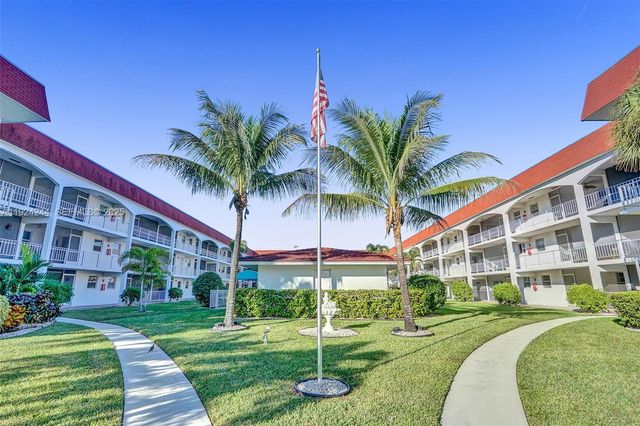 580 Egret Dr 220, Hallandale Beach, FL 33009