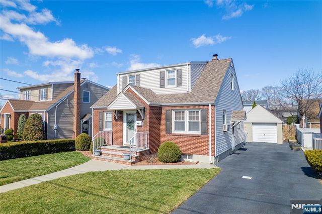 281 Fencsak Avenue, Elmwood Park, NJ 07407