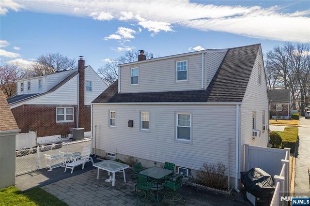 281 Fencsak Avenue, Elmwood Park, NJ 07407