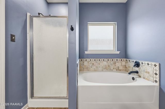 506 Flanders Ridge Drive, Youngsville, LA 70592