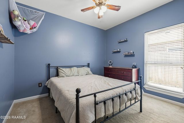 506 Flanders Ridge Drive, Youngsville, LA 70592