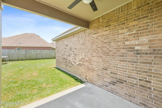 506 Flanders Ridge Drive, Youngsville, LA 70592