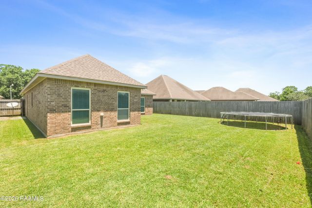 506 Flanders Ridge Drive, Youngsville, LA 70592