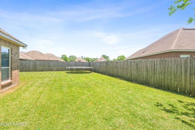 506 Flanders Ridge Drive, Youngsville, LA 70592