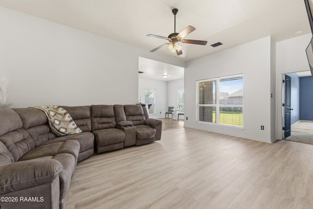 506 Flanders Ridge Drive, Youngsville, LA 70592
