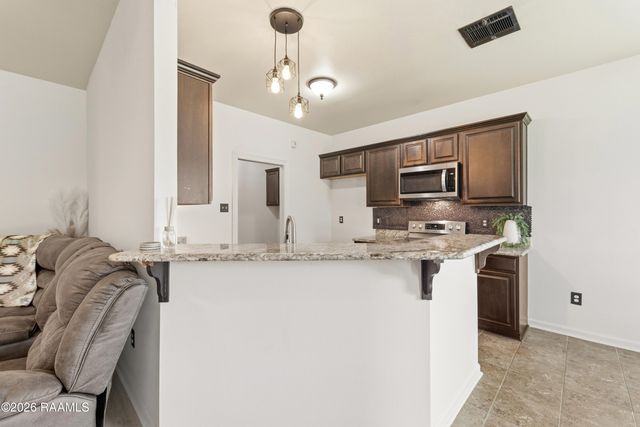 506 Flanders Ridge Drive, Youngsville, LA 70592