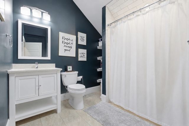 16 Wyoming St 2, Boston, MA 02121
