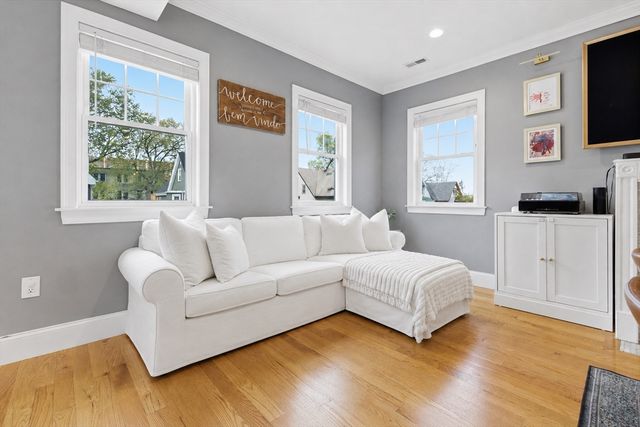 16 Wyoming St 2, Boston, MA 02121