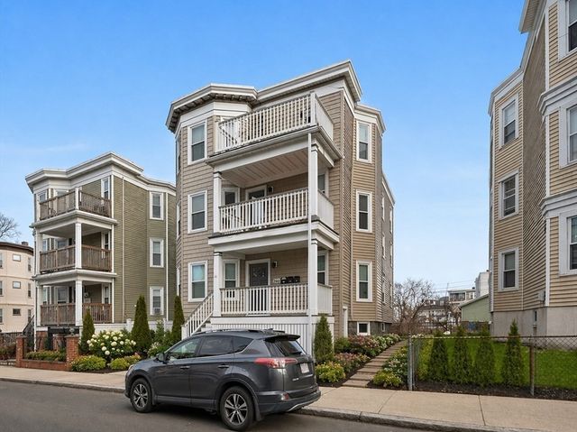 351 Centre St 2, Boston, MA 02122