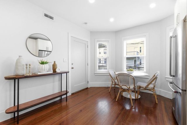 351 Centre St 2, Boston, MA 02122