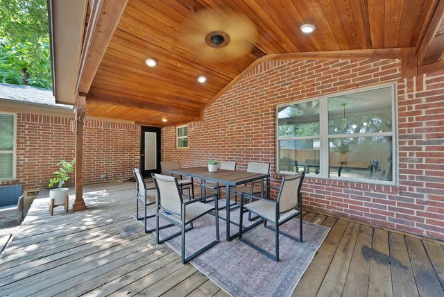 1102 Ash Street, Irving, TX 75060