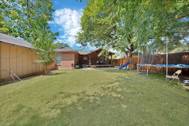 1102 Ash Street, Irving, TX 75060