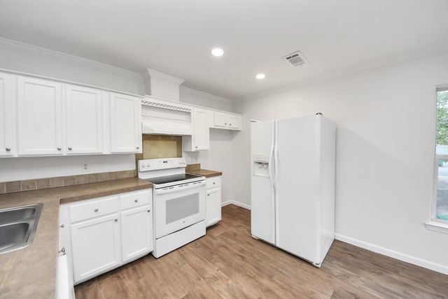 6526 Carver Road A, Houston, TX 77091