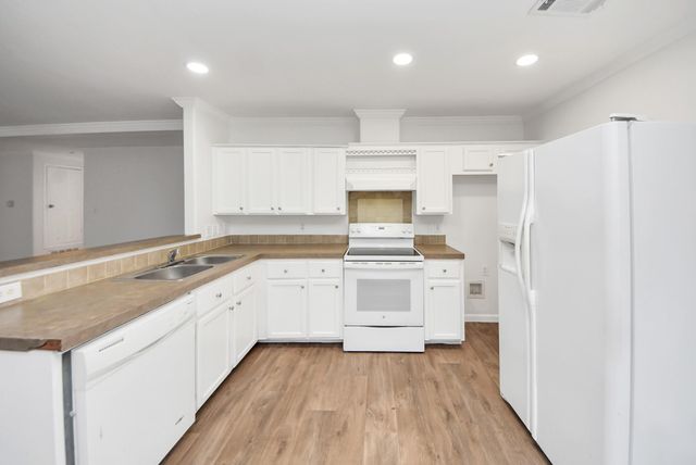 6526 Carver Road A, Houston, TX 77091