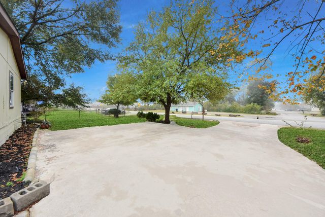 6526 Carver Road A, Houston, TX 77091