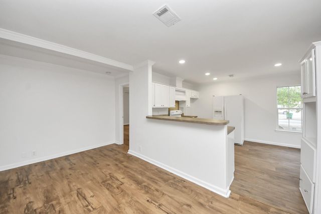 6526 Carver Road A, Houston, TX 77091