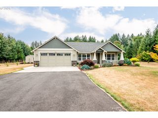 701 PH 10, Castle Rock, WA 98611