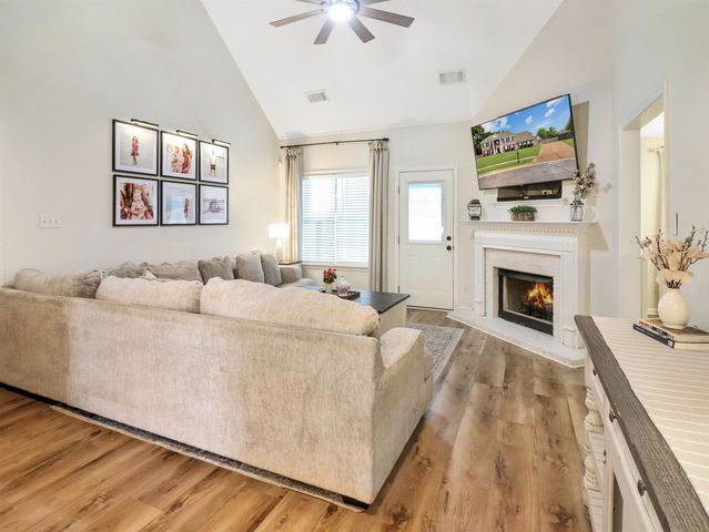 5141 WELBOURNE CV, Arlington, TN 38002