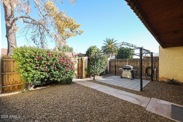 3326 W TANGERINE Lane W, Phoenix, AZ 85051