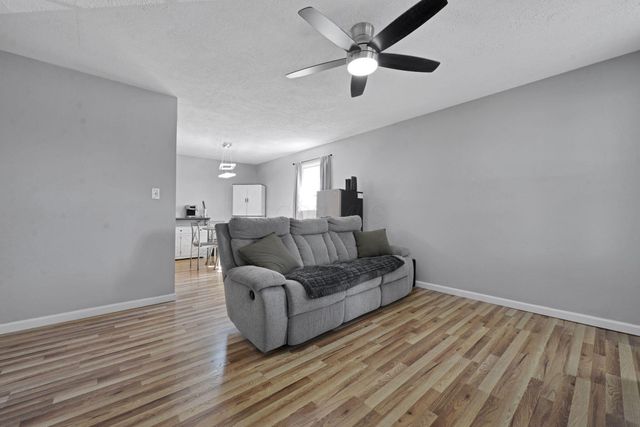 1976 Westfield Drive S, Columbus, OH 43223