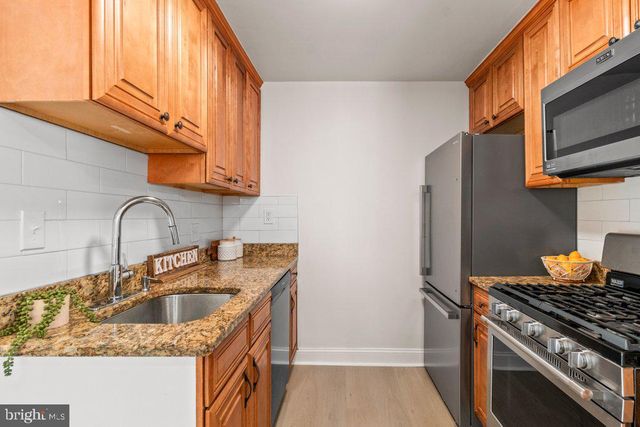 3735 SYLVAN DR, Baltimore, MD 21207