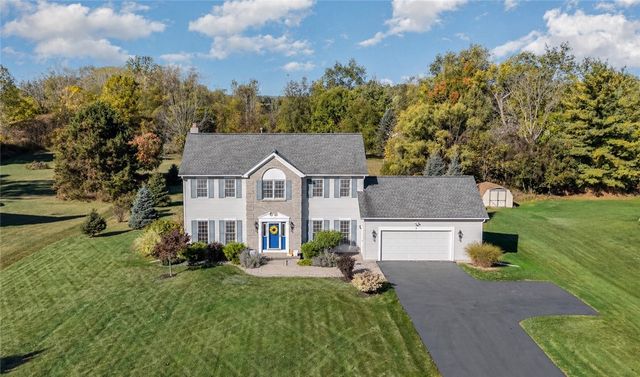 5 Knollwood Drive, Ogden, NY 14428