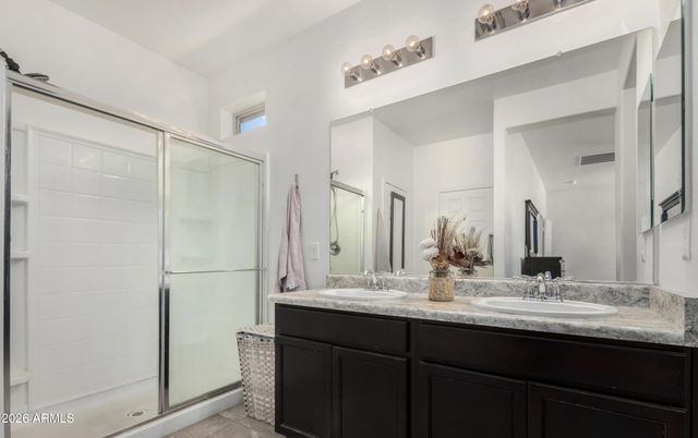 5751 N 71ST Drive, Glendale, AZ 85303