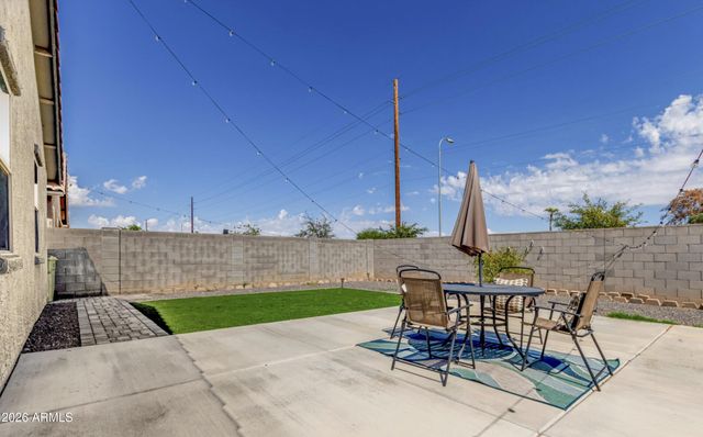 5751 N 71ST Drive, Glendale, AZ 85303