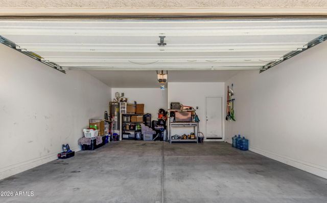 5751 N 71ST Drive, Glendale, AZ 85303