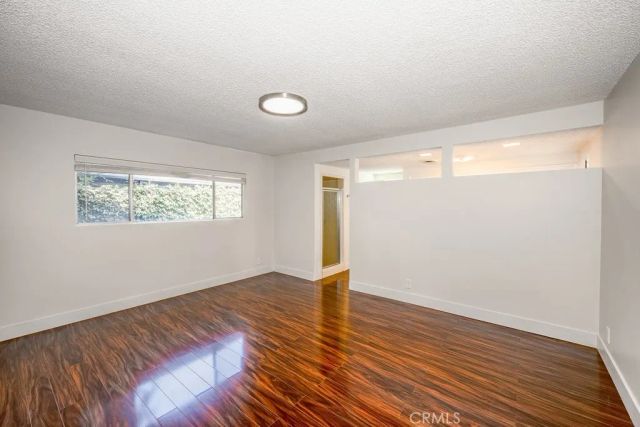 19443 Superior Street, Northridge, CA 91324