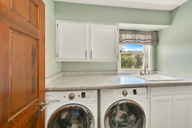 N108W15219 Bel Aire LANE, Germantown, WI 53022