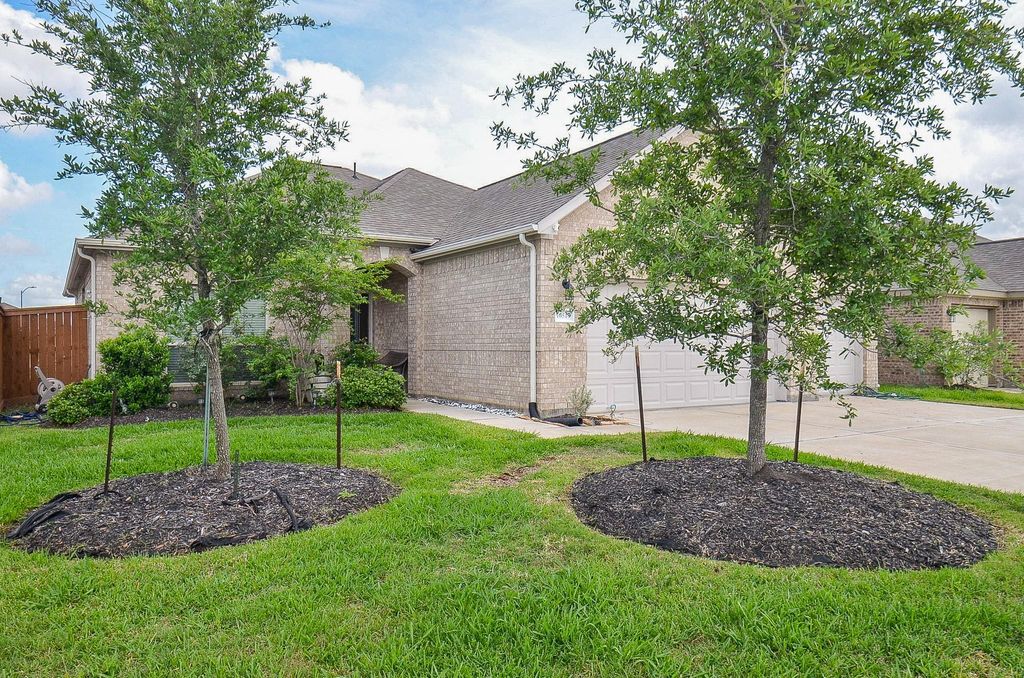 10519 Scrub Oak Drive, Rosharon, TX 77583