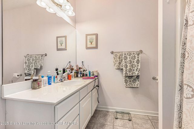 2545 Limerick Circle 8, Holt, MI 48842