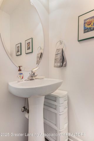 2545 Limerick Circle 8, Holt, MI 48842