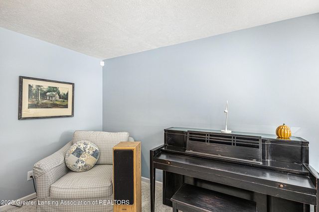 2545 Limerick Circle 8, Holt, MI 48842