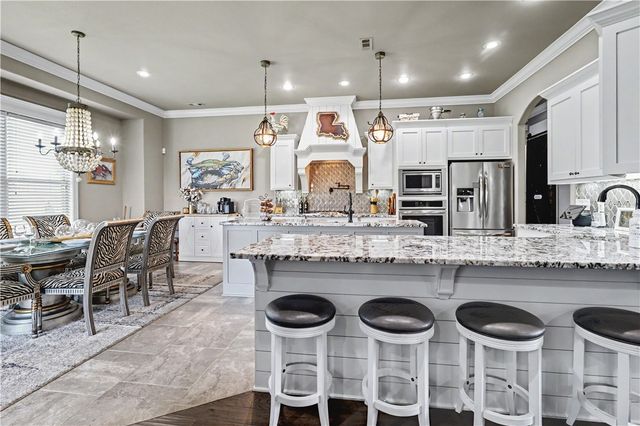 940 Via Firenze Avenue, Tontitown, AR 72762