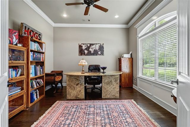 940 Via Firenze Avenue, Tontitown, AR 72762