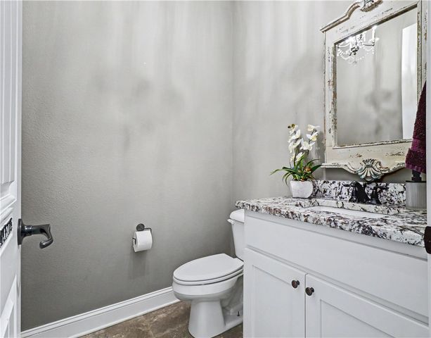 940 Via Firenze Avenue, Tontitown, AR 72762