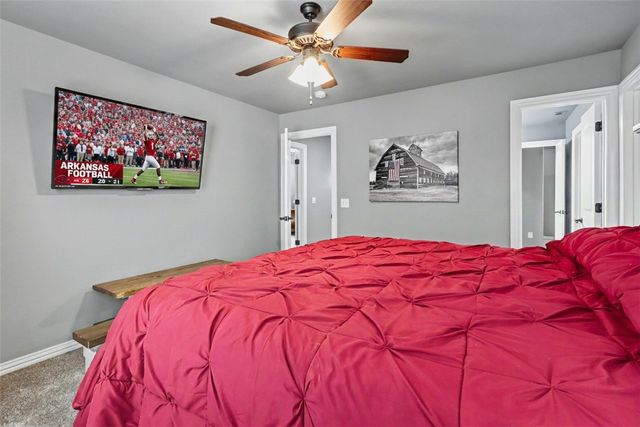 940 Via Firenze Avenue, Tontitown, AR 72762