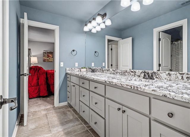 940 Via Firenze Avenue, Tontitown, AR 72762