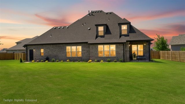 940 Via Firenze Avenue, Tontitown, AR 72762